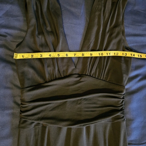 Beautiful Black Elegant Black Evening Gown-Size 4 - Picture 15 of 17